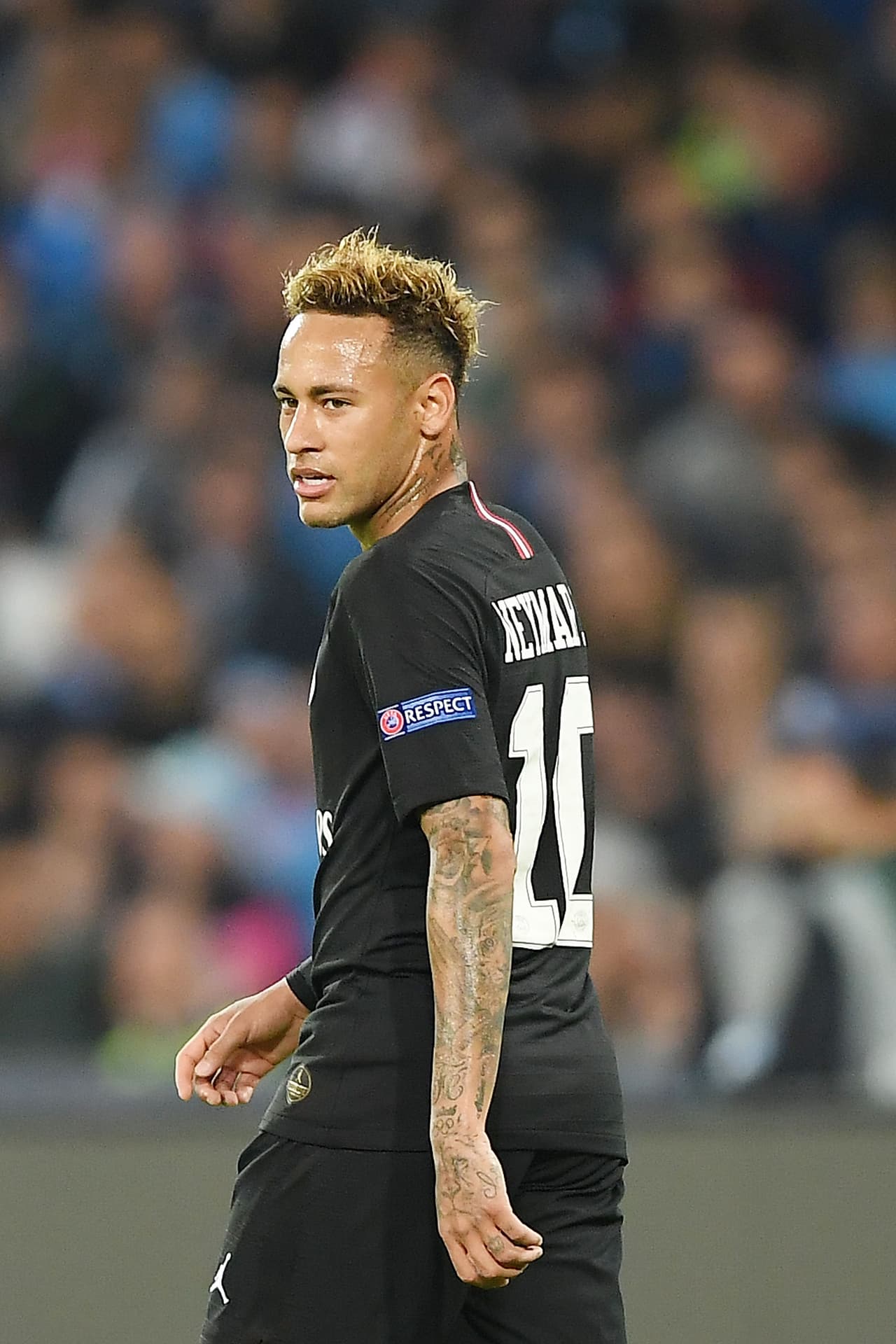 El PSG rechazó la última oferta que el el Barcelona hizo por Neymar: 150 millones de euros más Dembelé y Rakitic. Al momento los Culés no quitan el dedo del renglón.