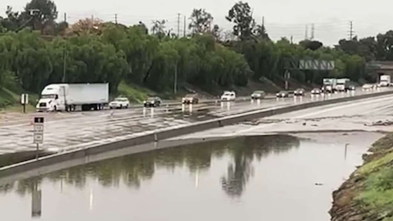 Primera tormenta del 2026 causa cierres de autopistas e inundaciones en el sur de California