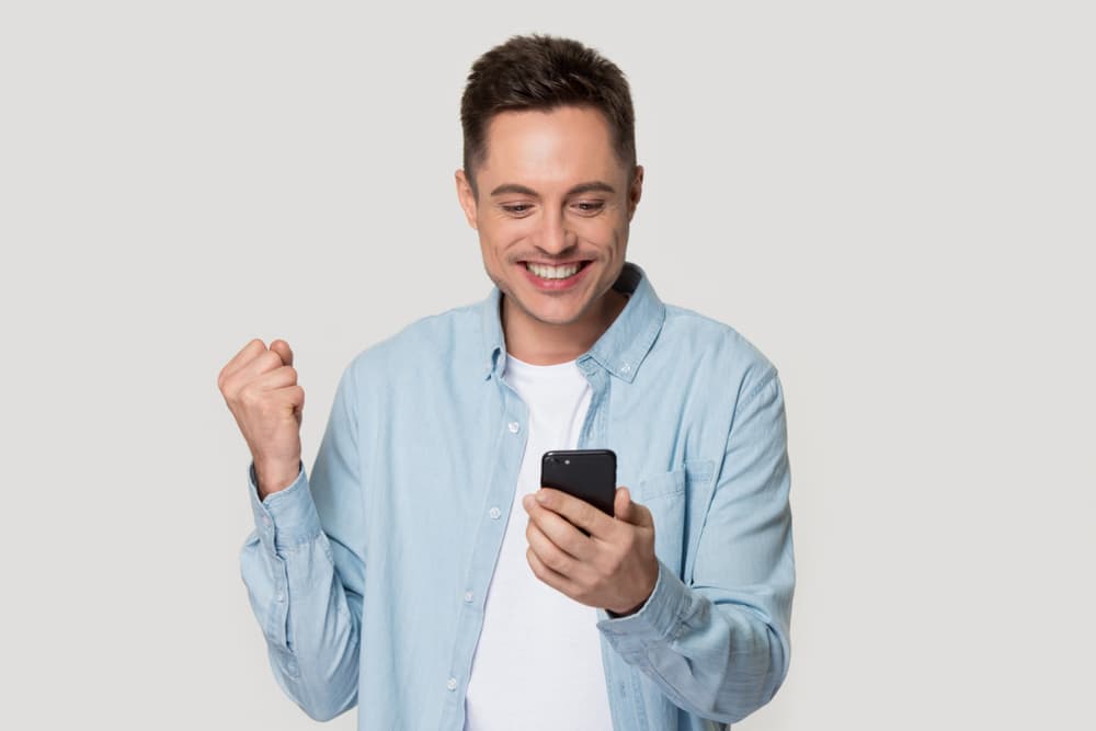 <b>VIRGO EN EL MES DE ESCORPIÓN</b>
<br>Vas a estar muy seguro, muy tranquilo y confiado porque estás viendo soluciones donde antes hubo problemas. Te maravillarás cuando, después del día 3 de noviembre, en tus mensajes hay personas que hace tiempo se habían alejado de ti. Inclusive pensaste que se habían enemistado por algo que no entendías, pero sabrás que todo fue cuestiones de malentendidos.
<br>