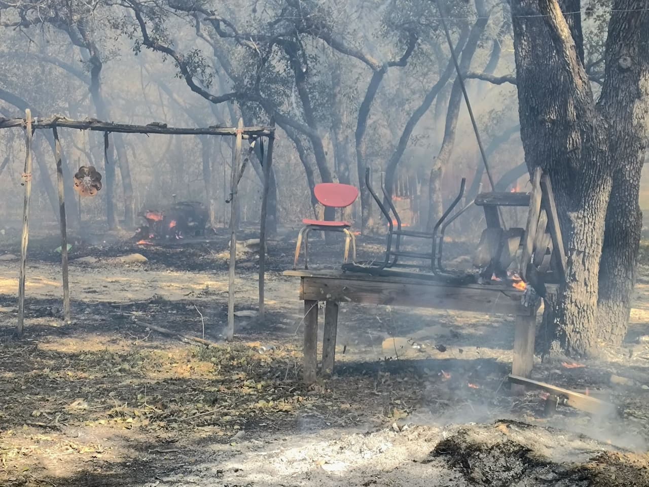 “Hubo cinco o seis casas que fueron afectadas, pero el incendio está controlado”, dijo la jefa de Bomberos de San Antonio.