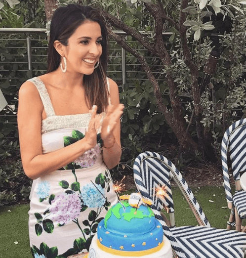 Lista para soplar las velitas de su pastel, Maity Interiano celebra un año más de vida agradecida y trabajando más fuerte que nunca.