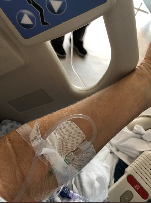 La actriz fue sometida a una cirugía el pasado 5 de octubre debido a la presencia de litos en la vesícula (cálculos o piedras). Aunque la situación no ponía en riesgo su vida, cuando hace algunos meses fue informada que debía operarse por esta circunstancia reconoció que tuvo miedo: 
<b><a href="https://www.univision.com/famosos/lety-calderon-salud-operacion-vesicula" target="_blank">"¿Me voy a morir?"</a></b>, le preguntó a los médicos. 
<br>