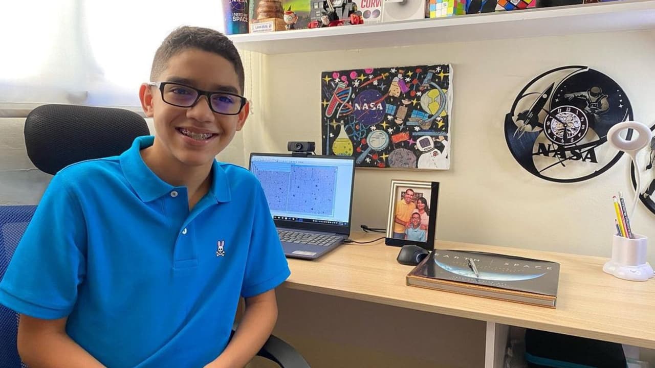 <b>En video: <b>Este niño venezolano descubrió un asteroide entre los planetas Marte y Júpiter</b></b>
<br>
<br>El hallazgo de Miguel Rojas, de 13 años, fue registrado por la Administración Nacional de Aeronáutica y el Espacio (NASA). Desde Barquisimeto, en Venezuela, contó el proceso de descubrimiento y la validación de dicha información.