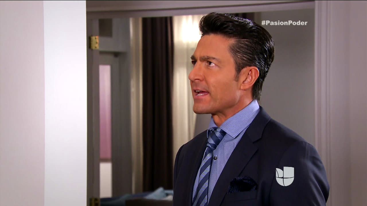 Eladio, Julia tiene algo muy importante que decirte.