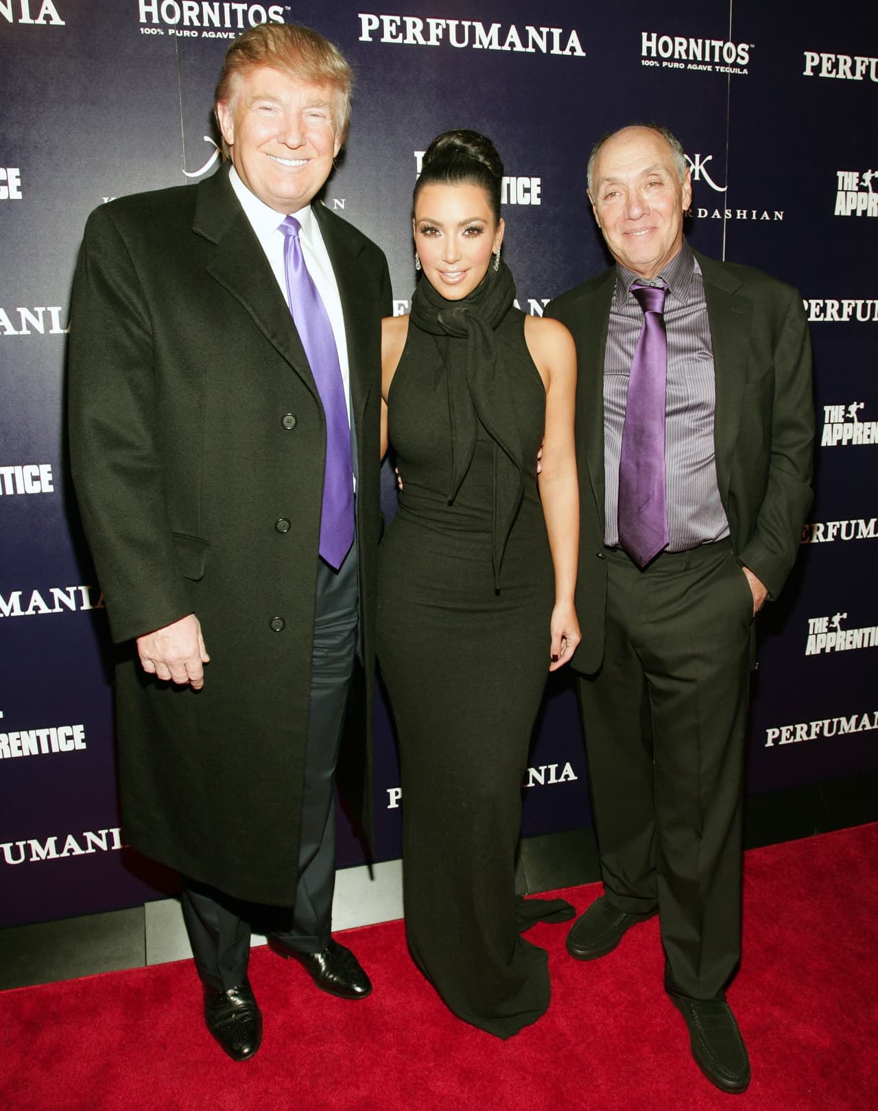 En esa ocasión Kim y Donald Trump celebraron su participación en el programa en el exclusivo club nocturno Provocateur, en Nueva York. En la foto la también modelo aparece junto a Trump y Steven Nussdorf.