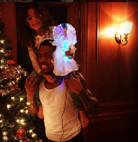 Mariah y Nick se llevan tan bien que los días importantes lo pasan juntos con sus hijitos.