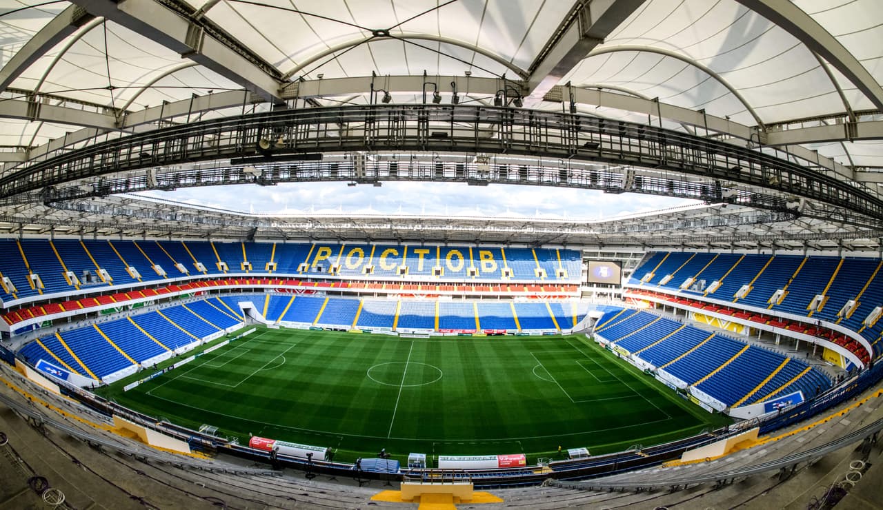 En la Rostov Arena, inaugurada el 18 de abril de este año, se jugará el encuentro entre Brasil y Suiza. Tiene capacidad para 43.702 espectadores.