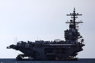 EEUU envía portaaviones al Golfo Pérsico por crisis en Irak