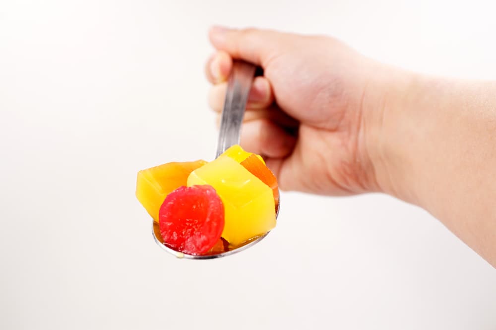 También, empezar la semana con una buena desintoxicación a base de ciruelas, uvas y papayas.