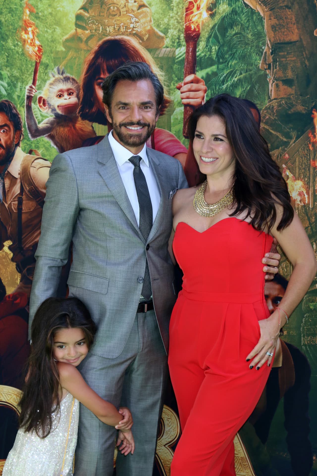 Aunque al principio Aitana estuvo de lado de su papá, muy tímida y cariñosa, sujetándole la pierna...