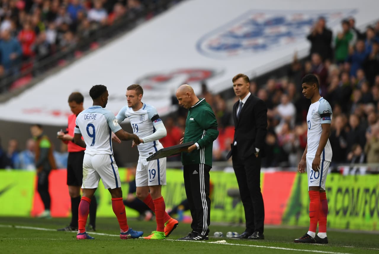 West Ham, Bournemouth, Tottenham, Toronto, Sunderland e Inglaterra han sido sus equipos.