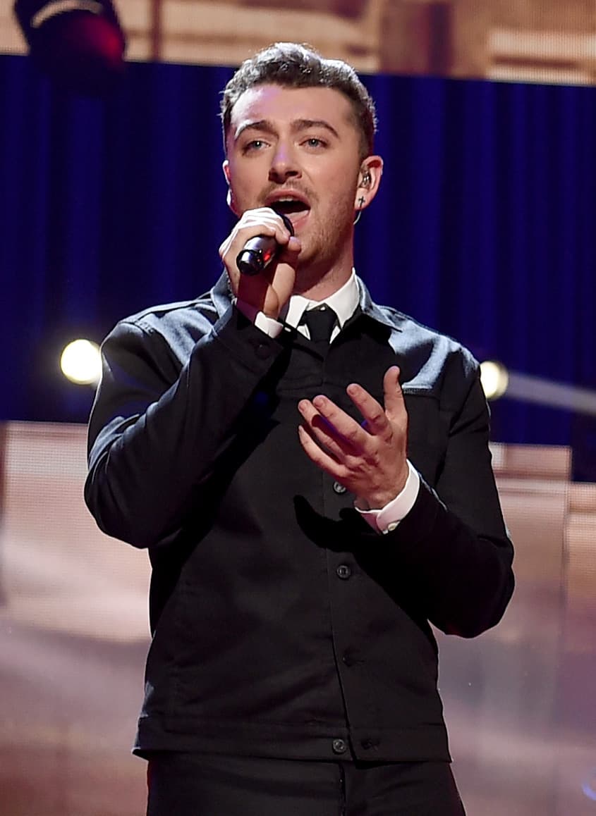 El cantante británico Sam Smith ha tenido que cancelar en varias ocasiones presentaciones por problemas con sus cuerdas vocales.