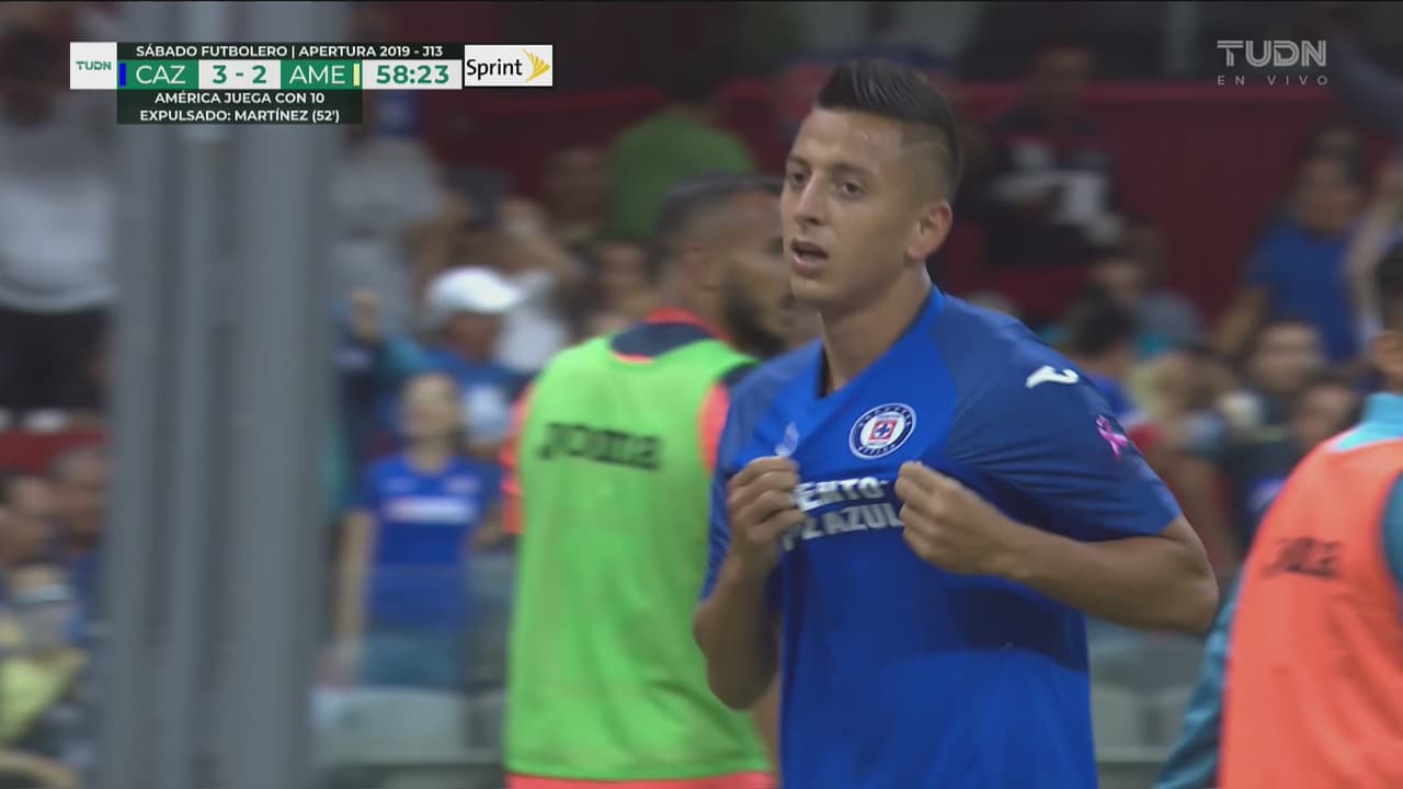 ¿El ‘Piojo’ le anota al América? Gol de Alvarado y voltereta celeste