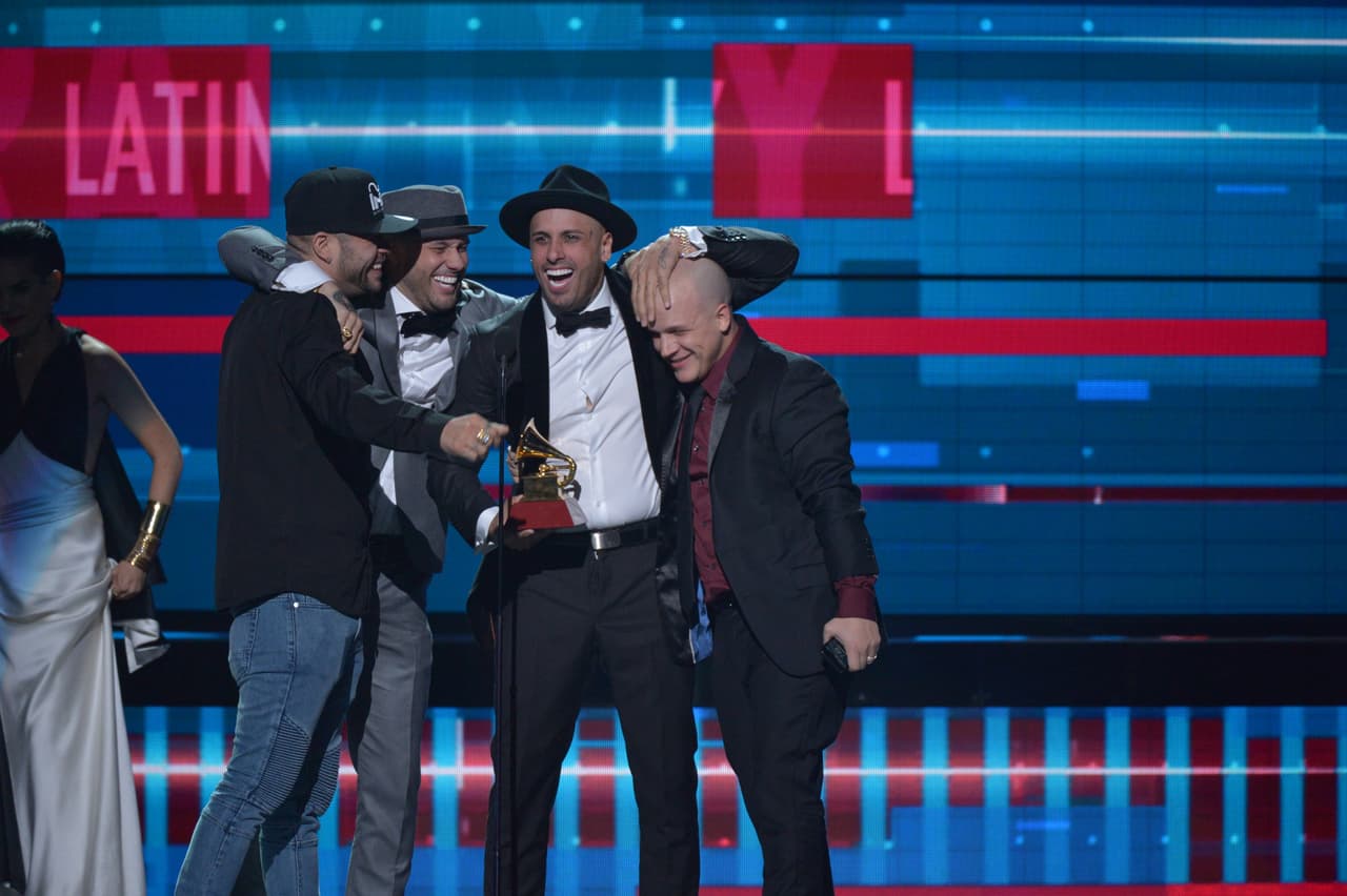 Los ganadores a la categoría 'Mejor Interpretación Urbana' fueron Nicky Jam y Enrique Iglesias con 'El Perdón'.