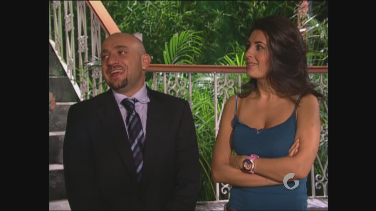 No por nada trae a muchos hombres cacheteando las banquetas por ella.