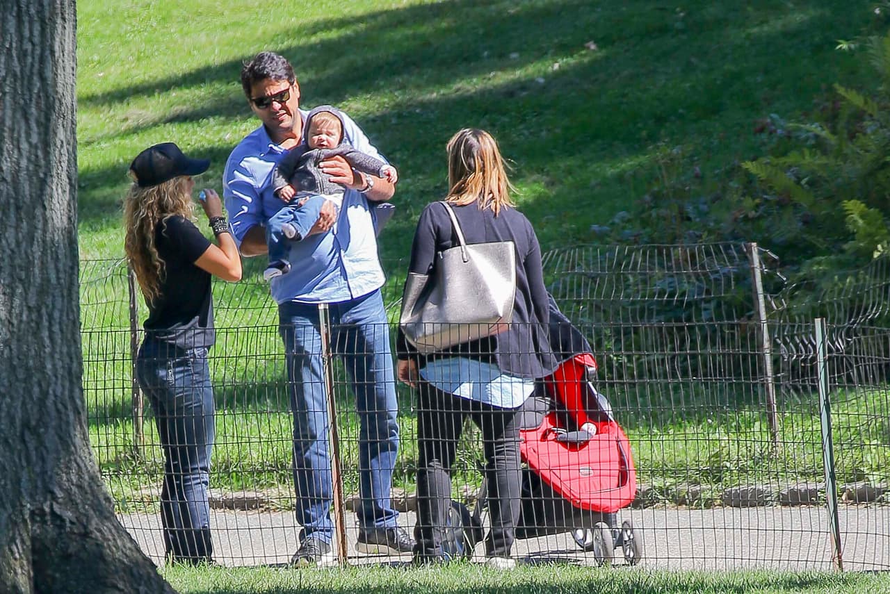 Tonino, hermano de Shakira, también los acompañaba.
