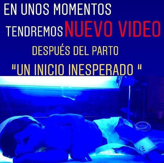 Tan solo unos días después del nacimiento de los mellizos, desde la cuenta de Instagram de Dante y Tadeo publicaron esta fotografía para informar que Dante había tenido algunos problemas de salud que ya le estaban atendiendo en el hospital.
<br>