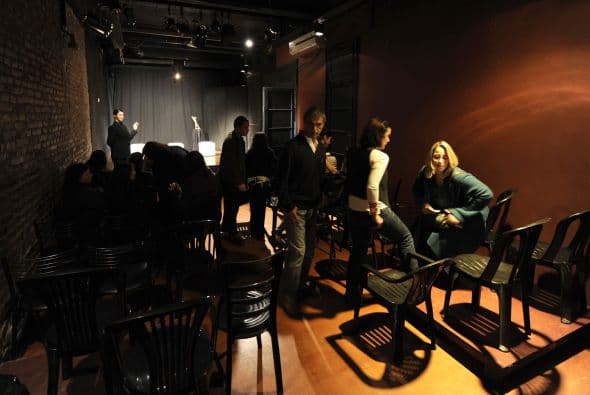 Es una de las 198 salas registradas en la capital argentina, de las cuales 180 son del circuito independiente y, entre ellas, 87 reciben subsidio estatal, dijo Carlos Andrada, asesor del estatal organismo porteño Proteatro, quien aclaró que además hay un número no determinado de teatros no registrados.