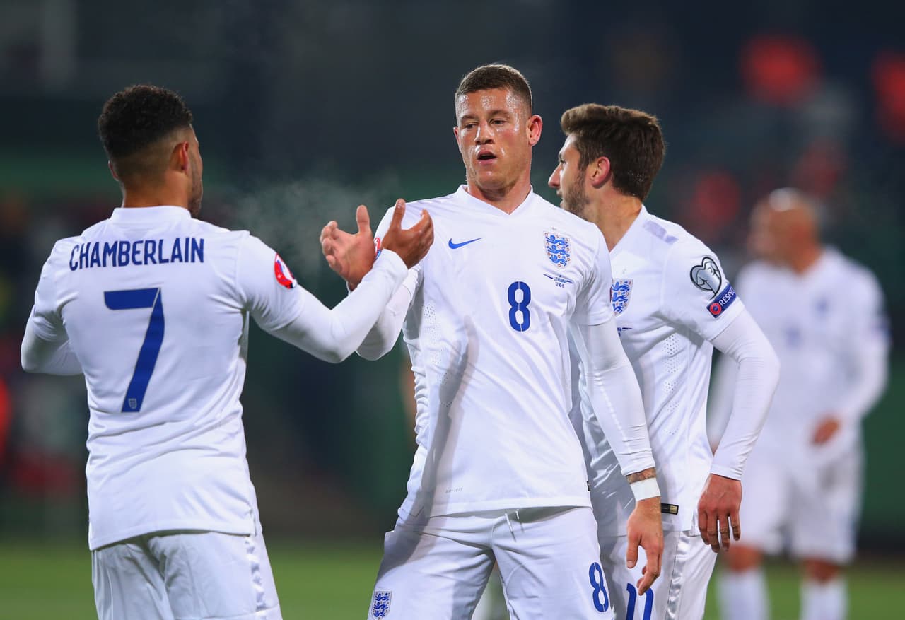 Lituania 0-3 Inglaterra: Los 'Pross' llegan a Francia con pleno de victorias