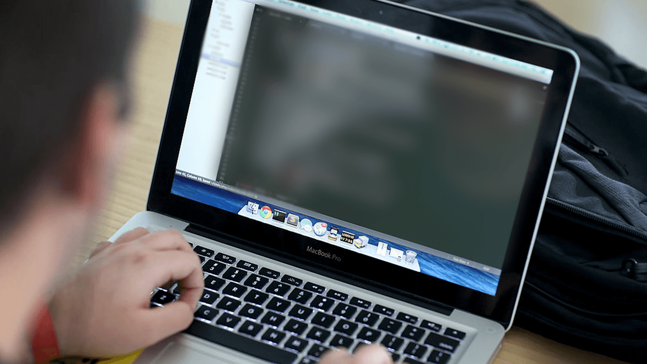 Anuncia Illinois medidas contra la creciente explotación infantil por internet