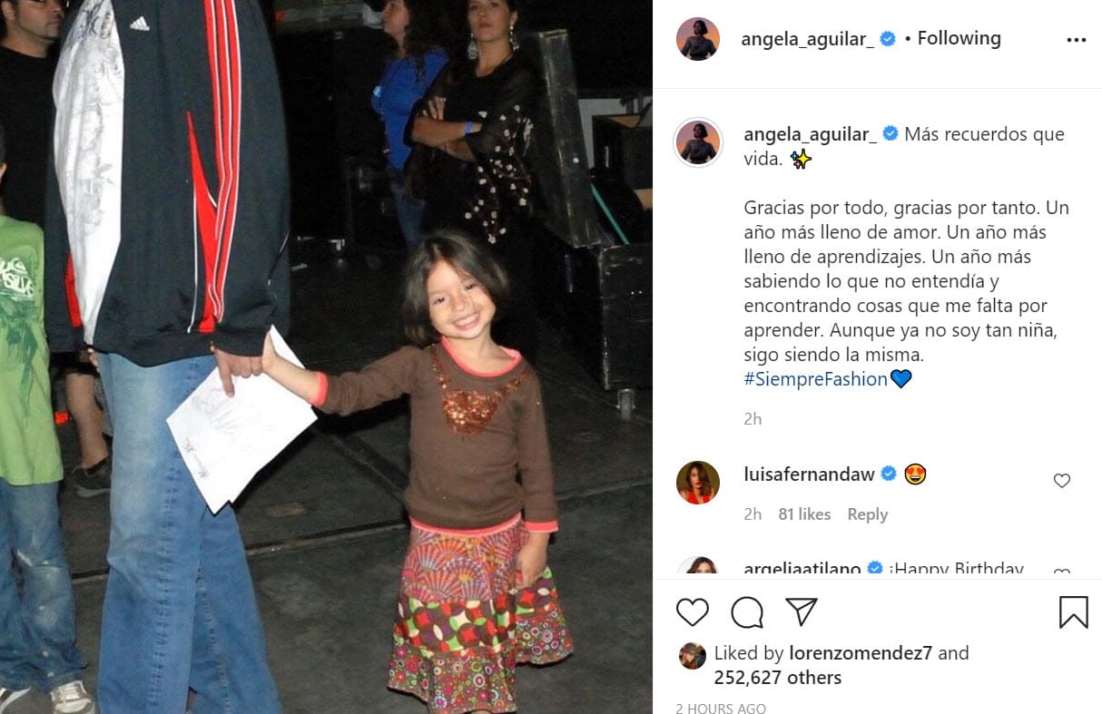 Se trata de
<b><a href="https://www.instagram.com/p/CGFq6wIBZ-5/" target="_blank">esta foto</a></b> en la que aparece de niña y donde es notorio que no ha cambiado mucho desde entonces. Por lo menos fisícamente.
<br>
