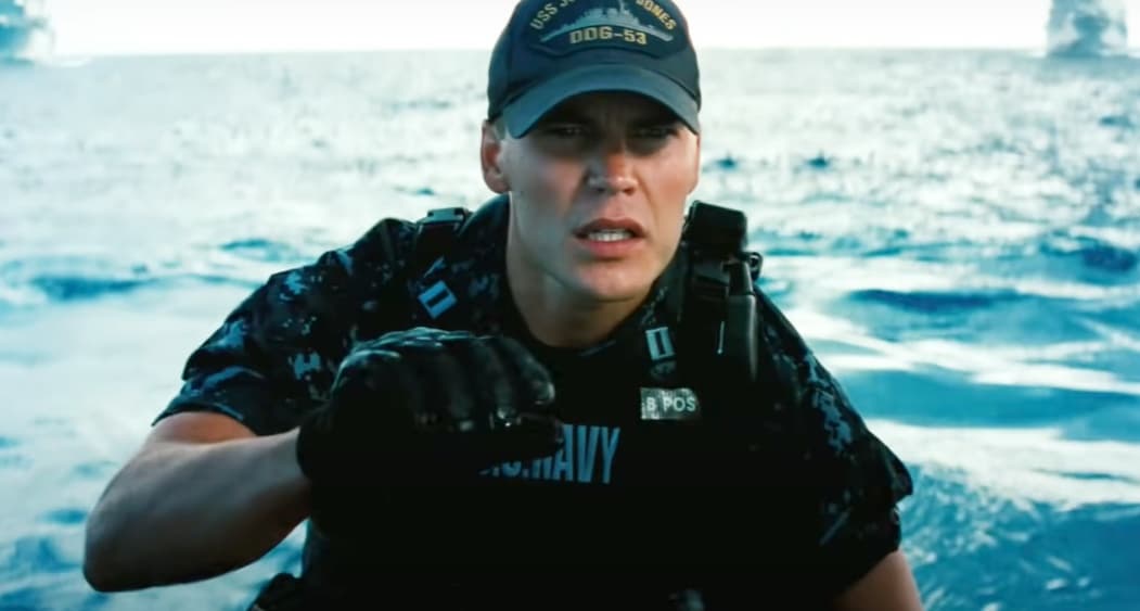 <b>'Battleship' </b>
<br>En el 2012 y después del éxito de Transformers, Hasbro decidió probar con otra franquicia basada en sus juguetes: Battleship. Si bien la cinta contaba con un elenco impresionante compuesto por Liam Neeson, Brooklyn Decker y Rihanna, no consiguió los resultados esperados.
<br>