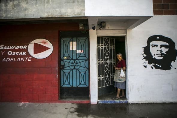 En la primera vuelta, el 2 de febrero pasado, Sánchez Cerén se impuso a Quijano por cerca de 10 puntos porcentuales (48,93 % sobre 38,96 %).