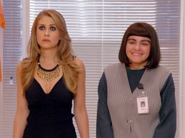 Para salvarlo en la conferencia de la API, Lichita se hizo pasar como su novia. Aunque han surgido algunas confusiones por los chismes de que es gay, Lichita está más decidida a salir al mundo.