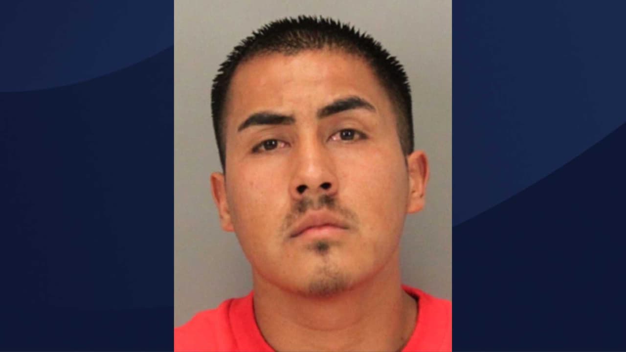 <b>Juan Ramírez:</b> El 22 de marzo de 2013, se informó de una mujer apuñalada en un estacionamiento en la cuadra 900 de North First Street. Se cree que el sospechoso, identificado como Juan Ramírez, está escondido en México. Se emitió una orden de arresto por asesinato contra Ramírez.