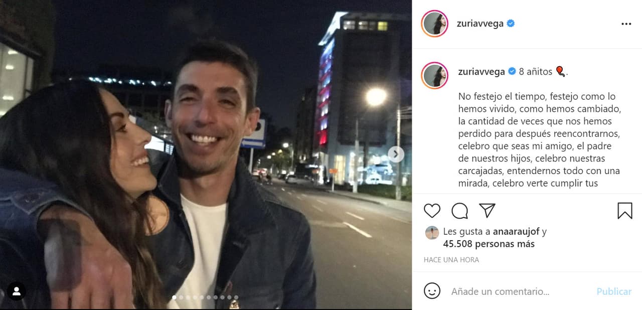 "No festejo el tiempo,
<b><a href="https://www.instagram.com/p/CRyopFGLwtS/" target="_blank"> festejo cómo lo hemos vivido</a></b>", escribió al inicio de la publicación que hizo acompañar de una serie de fotos que reflejan parte de los momentos que han compartido.