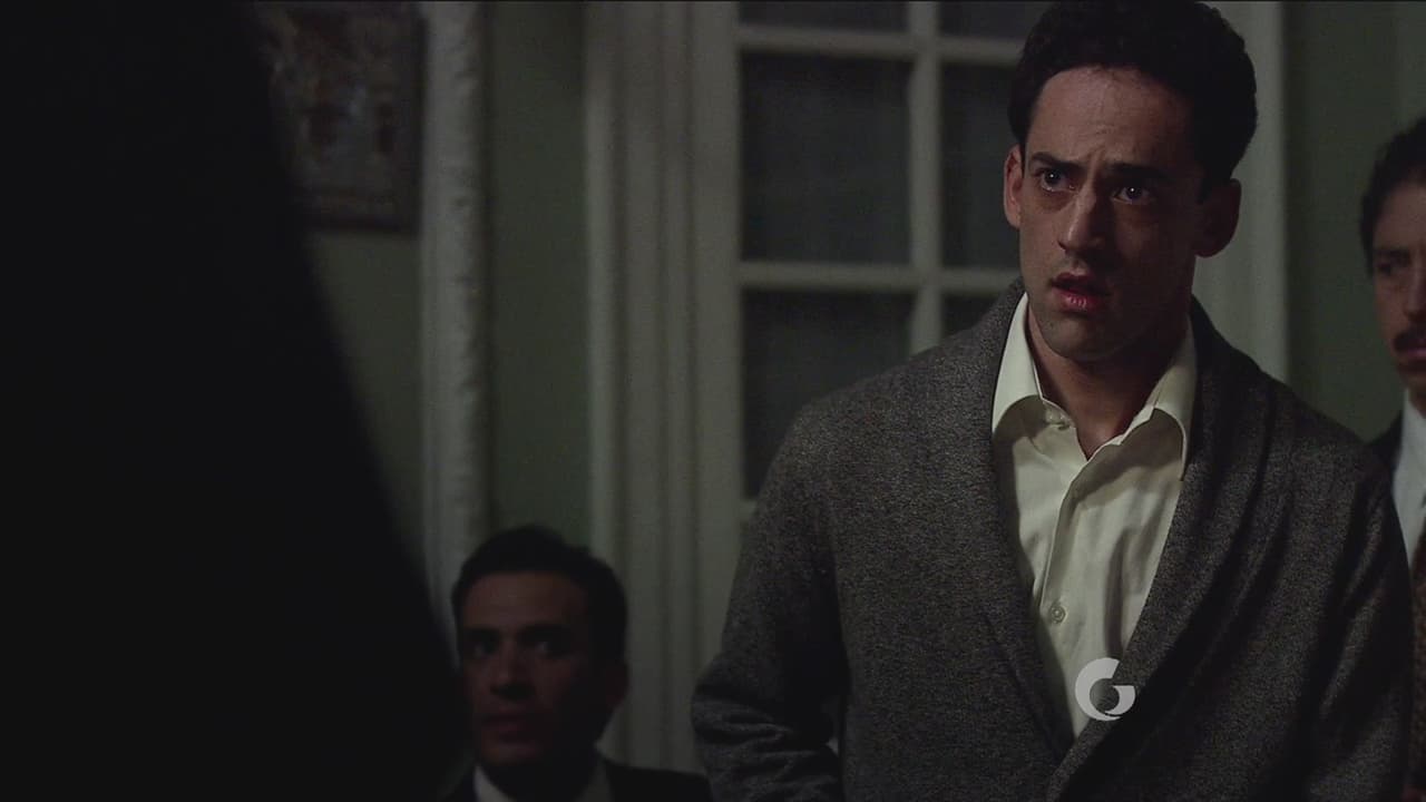 En el refugio de los cristeros, José de León Toral, señala que las cosas no pueden seguir así y que Calles tiene que morir.