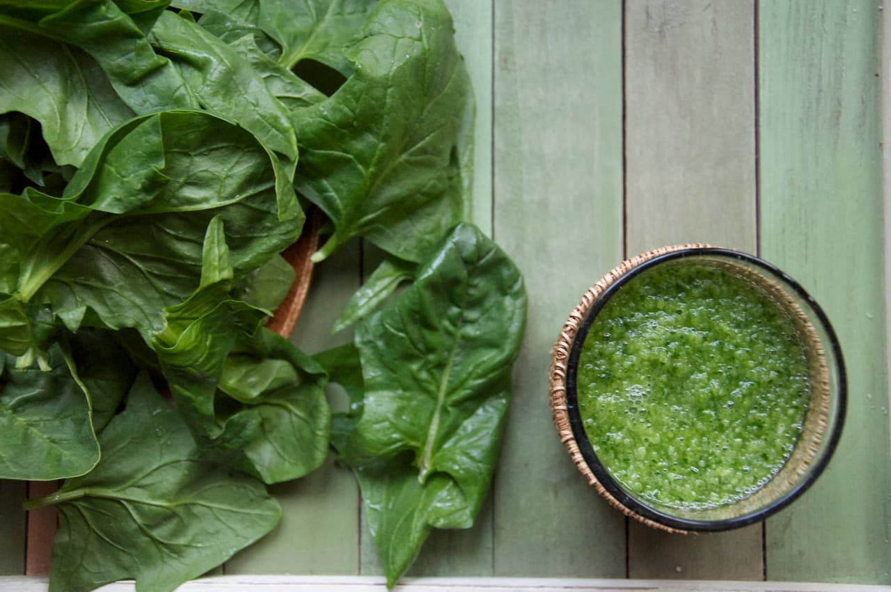 Smoothie verde de espinaca. Michael Przybyl, encargado de bebidas de Hilton Orlando, nos compartió esta bebida ideal para consumir después del gym. Además de delicioso, tiene beneficios para la salud. ¡Descubre cuáles son!