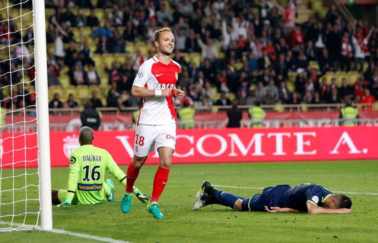 Valere Germain, quien comenzó como pareja de ataque de Falcao hasta la estelar apariocin de Mbappe, podría buscar otros rumbos. Marsella le daría un lugar en su plantilla.