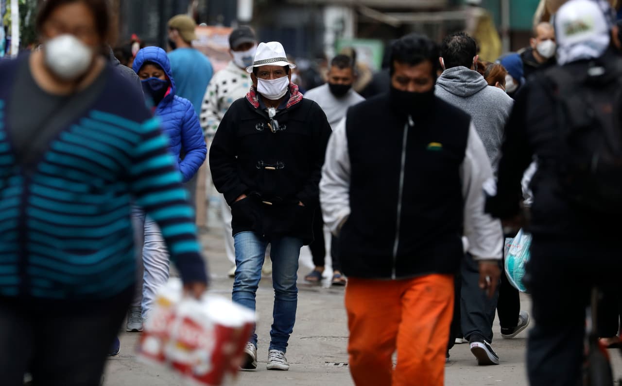 Aunque no es una reapertura completa, sí se permiten abrir los restaurantes con servicio de entrega a la puerta, sitios de múltiples tiendas (strip malls), y algunas escuelas, todos estos con precauciones contra el 
<a href="https://www.univision.com/temas/coronavirus">coronavirus</a>.