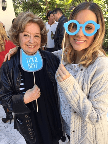 Nuestra compañera, Gloria Ordaz, anunció que espera a su primer hijo junto con su esposo, el licenciado Freddy Balsera.