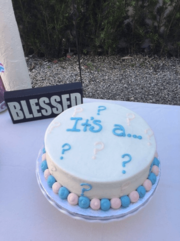 Nuestra compañera, Gloria Ordaz, anunció que espera a su primer hijo junto con su esposo, el licenciado Freddy Balsera.