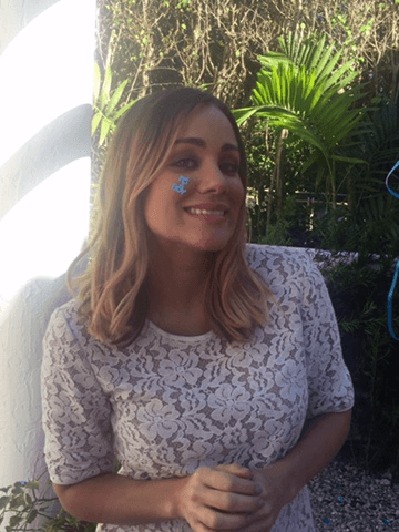 Nuestra compañera, Gloria Ordaz, anunció que espera a su primer hijo junto con su esposo, el licenciado Freddy Balsera.