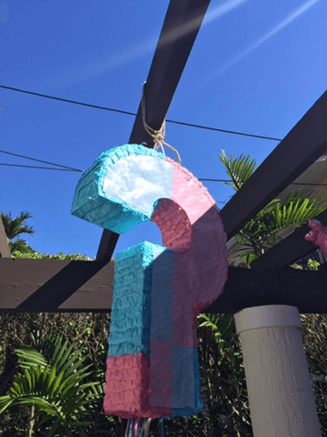 Nuestra compañera, Gloria Ordaz, anunció que espera a su primer hijo junto con su esposo, el licenciado Freddy Balsera.