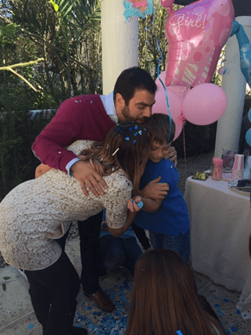 Nuestra compañera, Gloria Ordaz, anunció que espera a su primer hijo junto con su esposo, el licenciado Freddy Balsera.