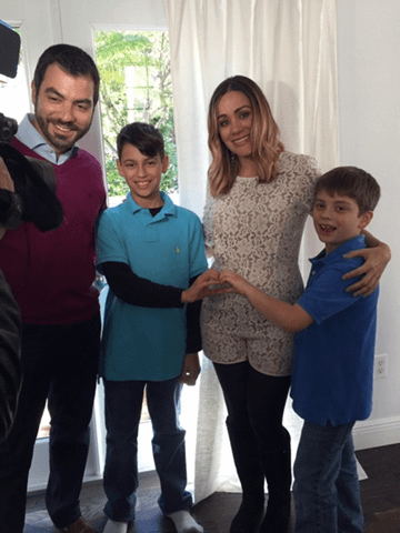 Nuestra compañera, Gloria Ordaz, anunció que espera a su primer hijo junto con su esposo, el licenciado Freddy Balsera.