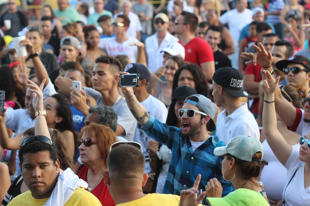 Miles de personas llegaron hasta Hialeah para disfrutar de la música latina