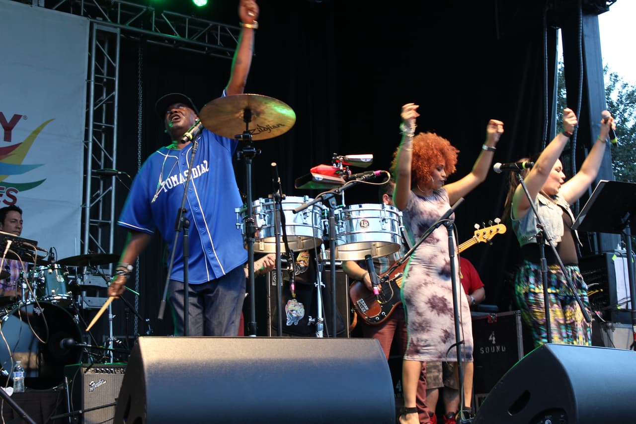 Miles de personas llegaron hasta Hialeah para disfrutar de la música latina