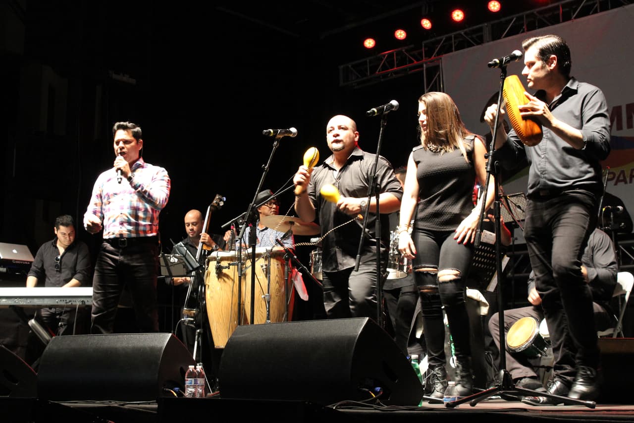 Miles de personas llegaron hasta Hialeah para disfrutar de la música latina