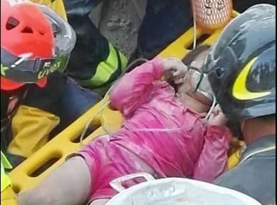 Giorgia, la niña que sobrevivió entre los escombros porque su hermana se puso como escudo (y murió)