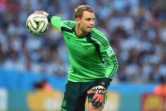 Ex jugador de Boca Juniors llama homosexual a Manuel Neuer