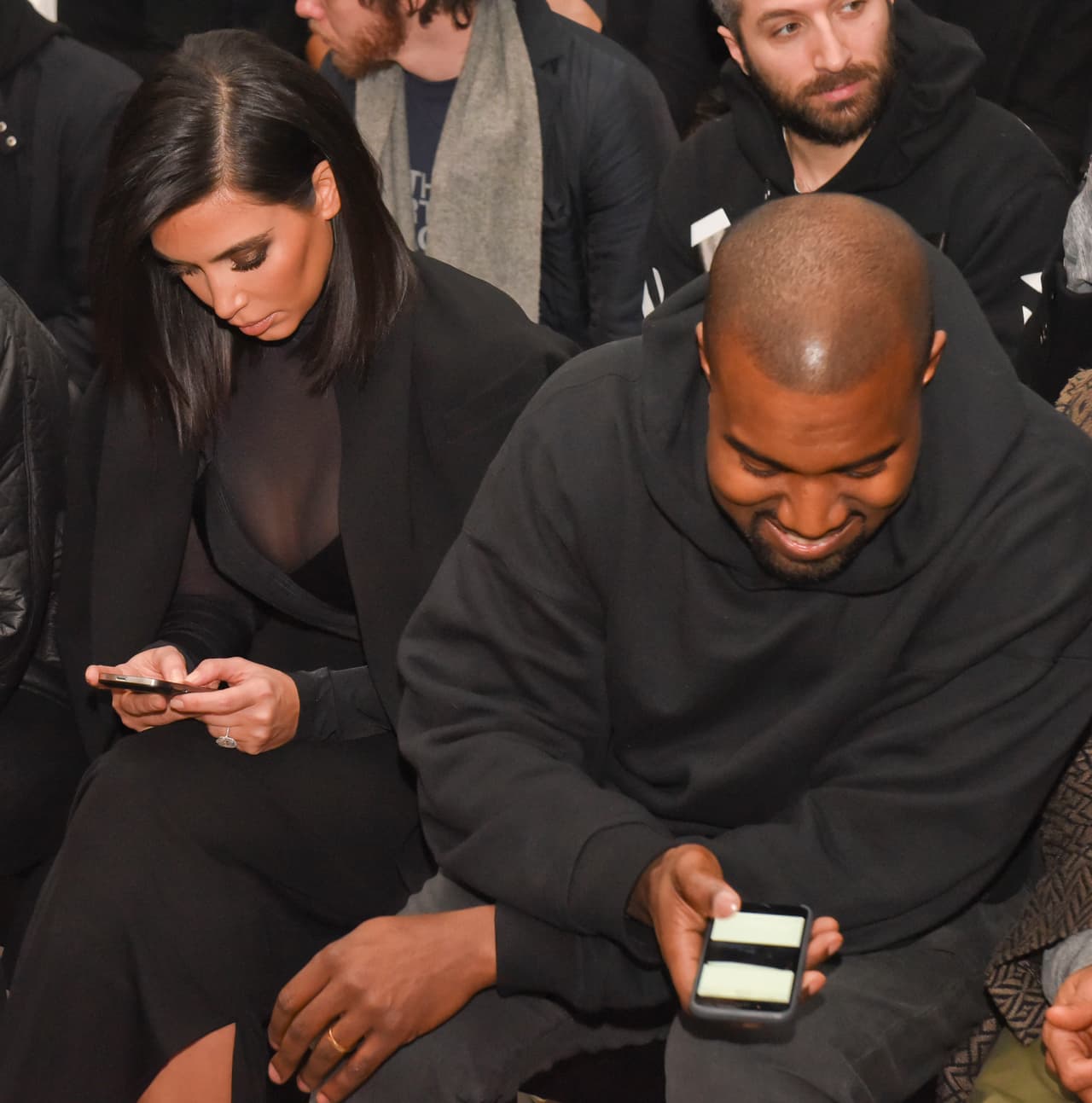 Aunque no lo veamos sonreír mucho, son mágicos los momentos en los que nos muestra esa sonrisota.