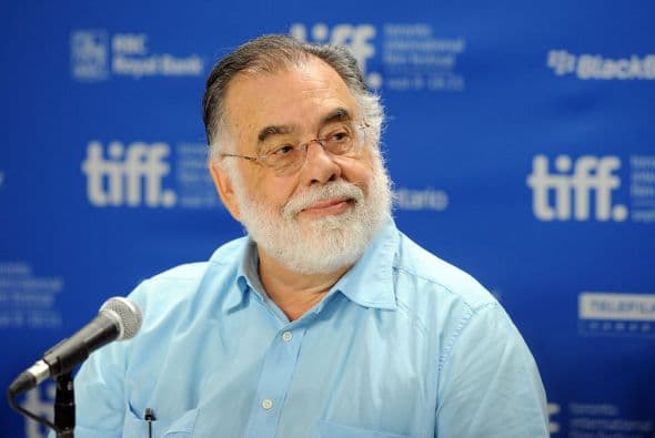 FRANCIS FORD COPPOLA- El director ha podido incrementar sus millones gracias a sus inversiones fuera del cine. El también guionista tiene una compañía de vinos llamada Niebaum-Coppola, además de un estudio virtual de cine, una revista de cuentos, tres hoteles ecológicos y una marca de alimentos italianos llamada Mammarella.