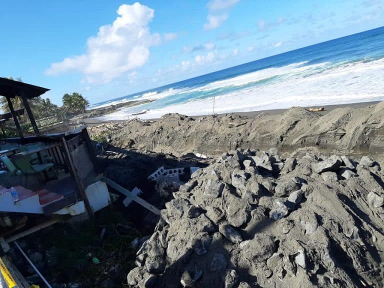 DRNA emite orden de paralización en trabajos en la zona marítimo terrestre de Barceloneta