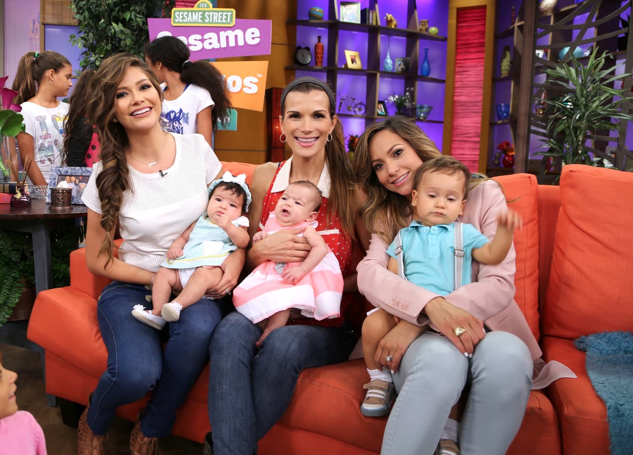 Giulietta, Michelle y Bruce con sus hermosas mamás.