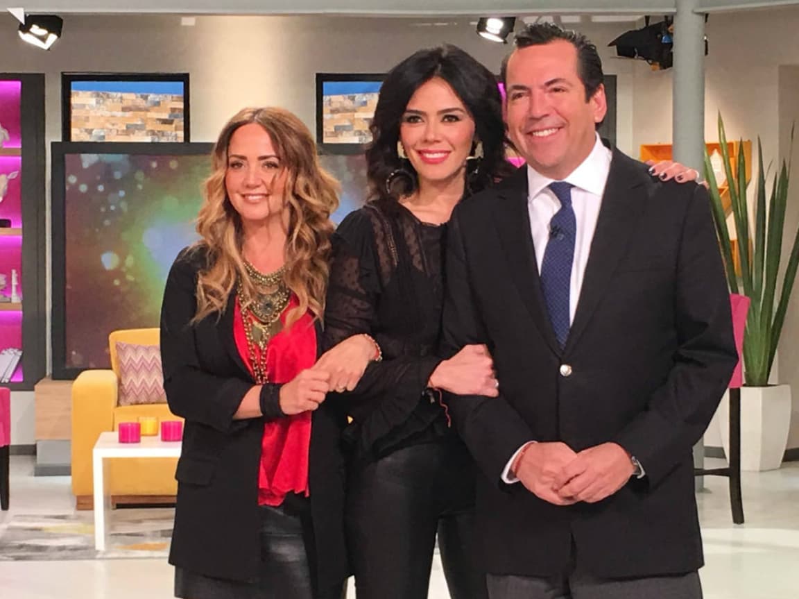 Así fue el reencuentro de Andrea Legarreta y Eduardo Salazar con Sofía Villalobos.